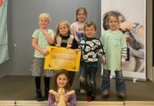 2336 euro van BSO De Flapuit voor Ronald McDonald Huis