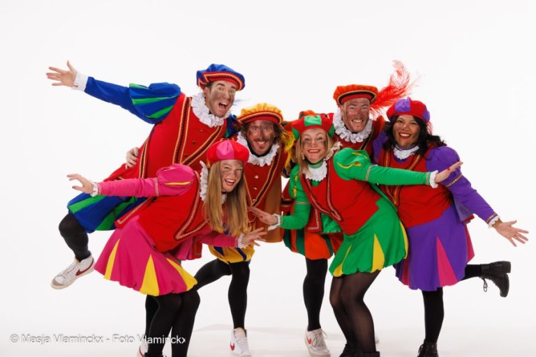 Kaartjes ruilen voor Sinterklaasfeest in Tiliander Oisterwijk