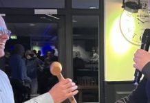 Carlo voorzitter en Dirk lid van verdiensten bij Audacia Moergestel