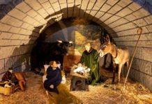 Parelfair-bus naar kerststal Sint Jan in Den Bosch