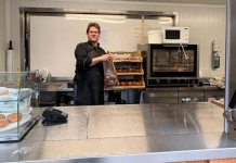 Oliebollen en ijstaart bij Matteo Oisterwijk *