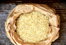 Versterk jouw merk met gepersonaliseerde papieren draagtassen *