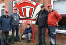 Technische commissie trakteert Prinsen Dölleksgat op mooie versiering