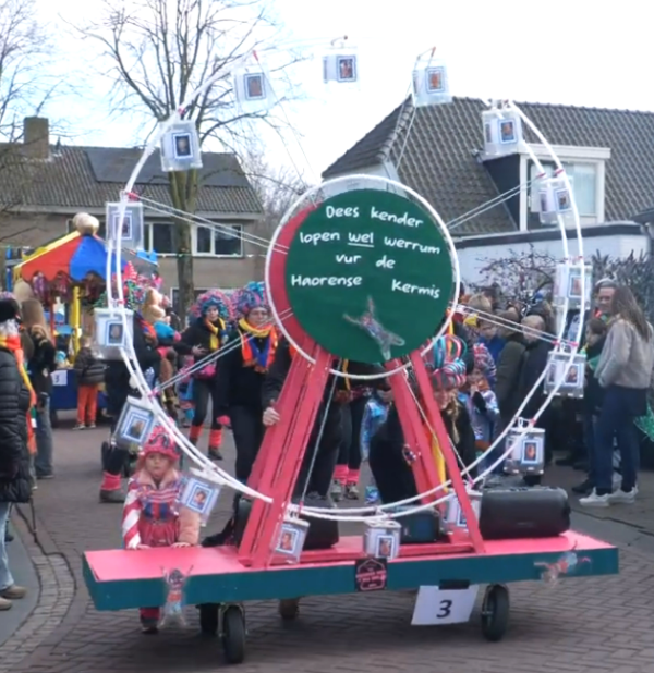 Uitslag optocht Haarens Strûivendûrp