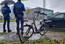 Fietser aangereden door auto op industrieterrein Oisterwijk Fietser aangereden door auto op industrieterrein Oisterwijk