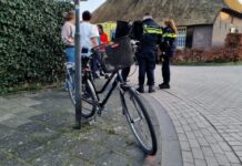 Fietser aangereden door auto in Haaren