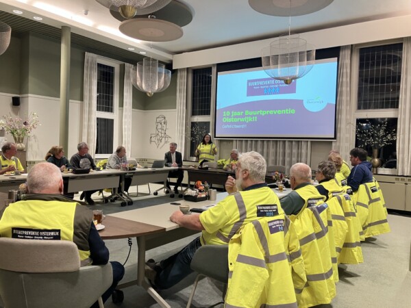 Gemeente bedankt vrijwilligers voor 10 jaar Buurtpreventie