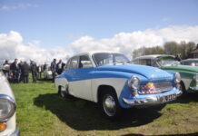 Nationale Tweetaktdag Moergestel met brommers en auto’s! Nationale Tweetaktdag Moergestel met brommers en auto’s!