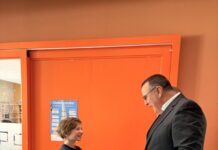 Gemeente Oisterwijk: Oisterwijkse Olivier (11) in het zonnetje gezet na finalewinst in landelijke voorleeswedstrijd Gemeente Oisterwijk: Oisterwijkse Olivier (11) in het zonnetje gezet na finalewinst in landelijke voorleeswedstrijd