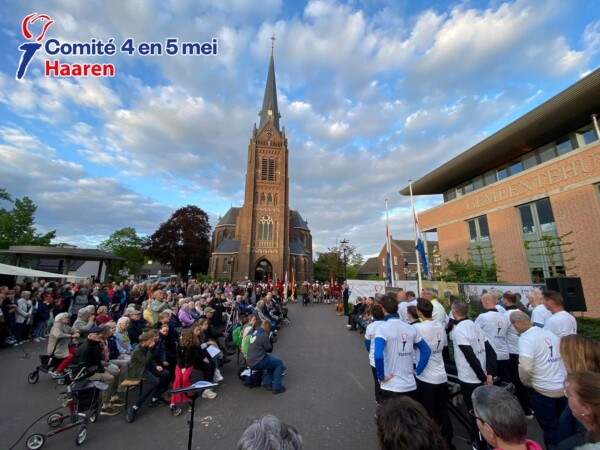 Samen herdenken in Haaren