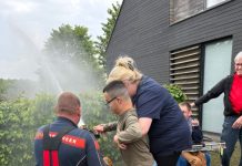 Brandweer Haaren zorgt voor blije gezichten Brandweer Haaren zorgt voor blije gezichten