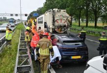 Vrachtwagenchauffeurs redden onwel geworden vrouw op A58 bij Moergestel Vrachtwagenchauffeurs redden onwel geworden vrouw op A58 bij Moergestel