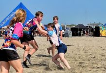 Oisterwijkse jeugd van Oysters spelen beachrugby in Hoek van Holland Oisterwijkse jeugd van Oysters spelen beachrugby in Hoek van Holland
